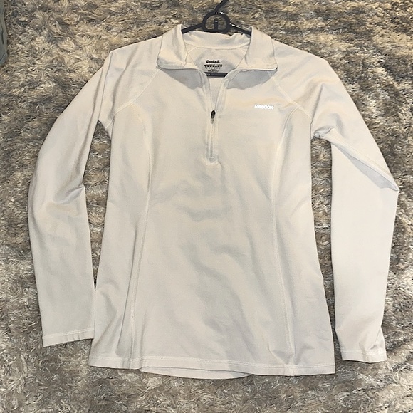 Reebok half-zip long sleeve activewear top - Picture 10 of 10